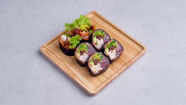 Futomaki sashimi maki