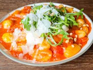 Gniocchi w sosie pomidorowym z mozzarellą