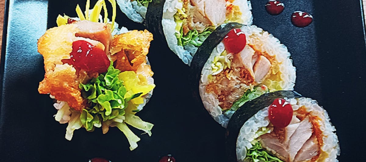 Sushi z tempurą