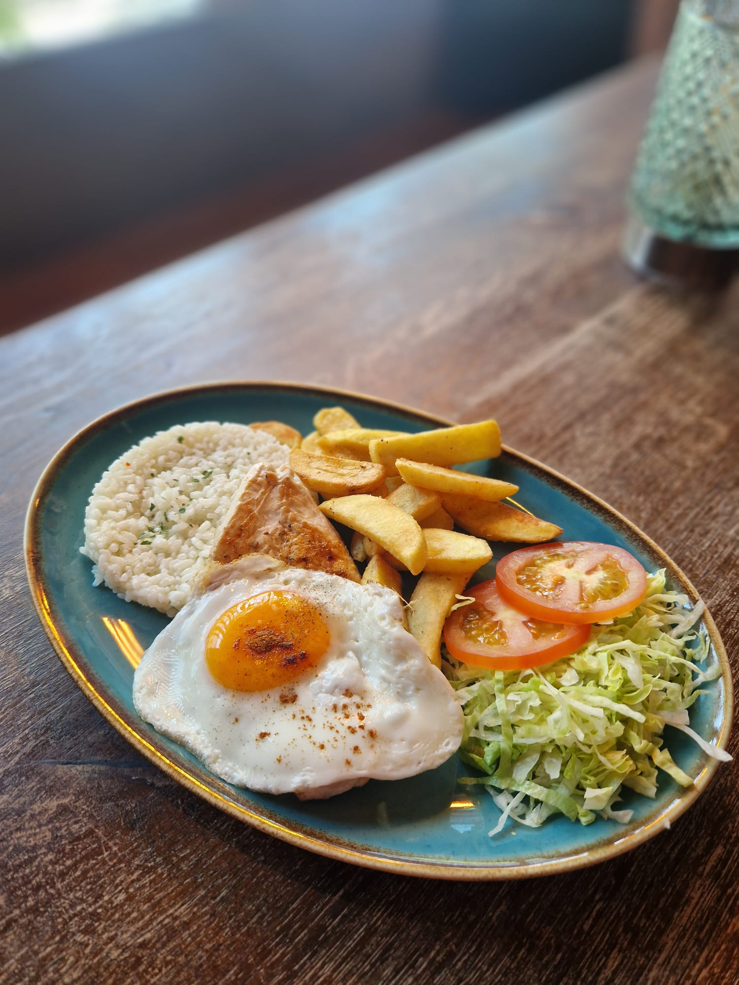 Slovenská klasika - kurací steak s volským okom