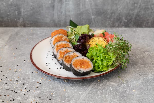 Salmon tartare without tempura