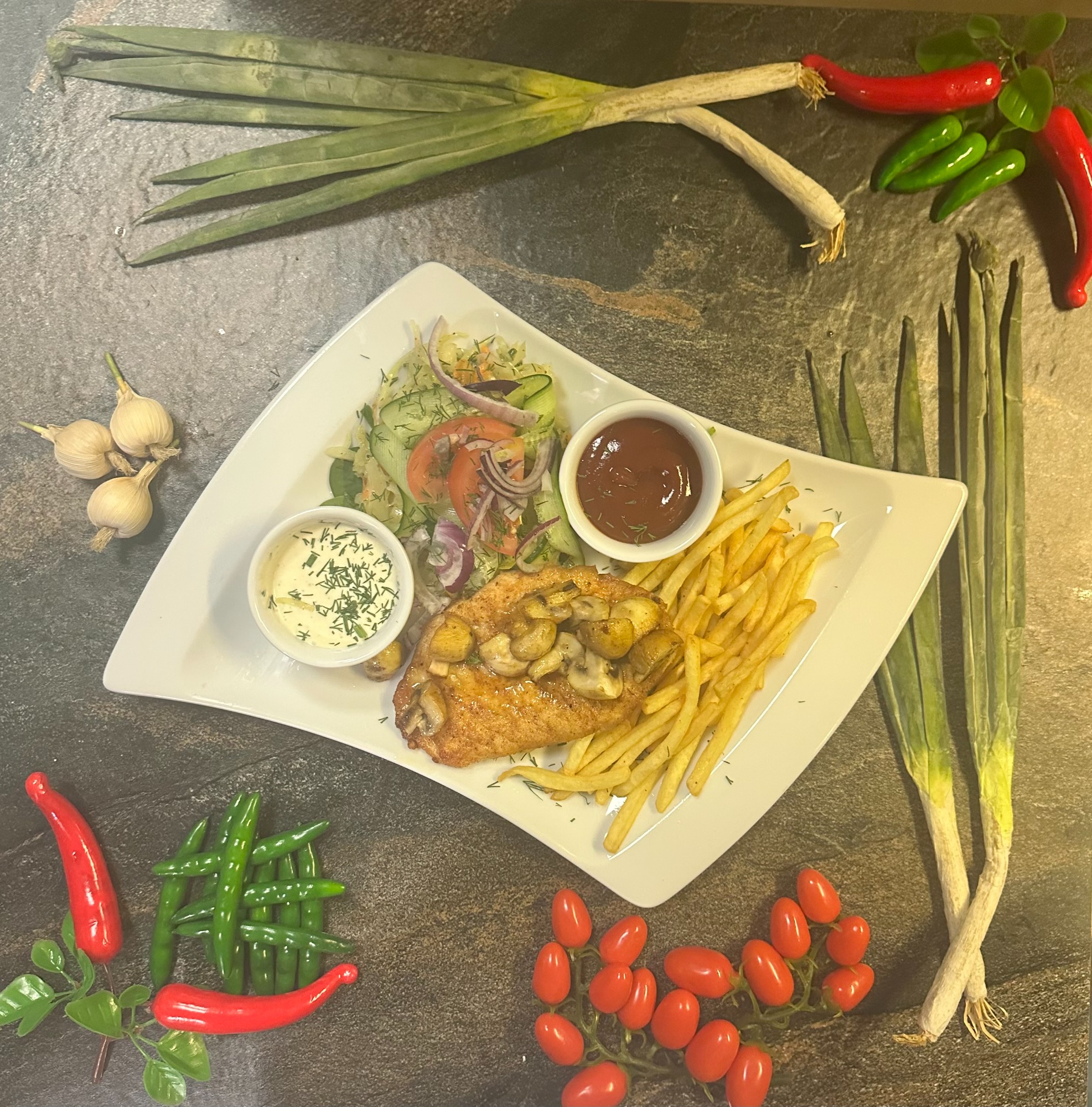 GRILOWANA PIERŚ Z KURCZAKA Z PIECZARKAMI