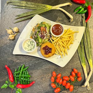 PANIEROWANY CAMEMBERT Z ŻURAWINĄ