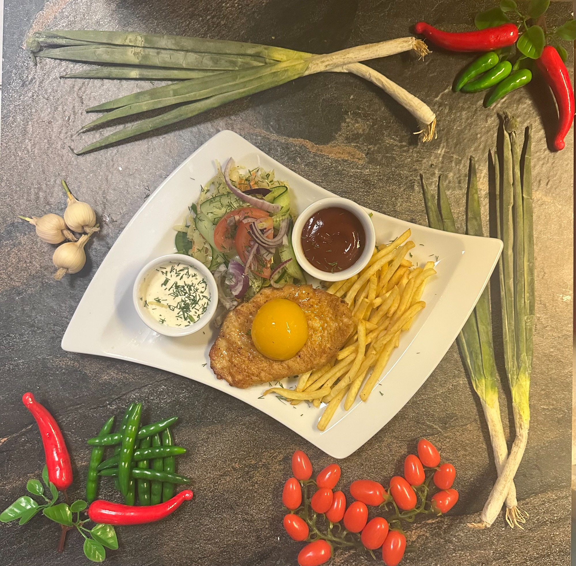 GRILOWANA PIERŚ Z KURCZAKA Z BRZOSKWINIĄ