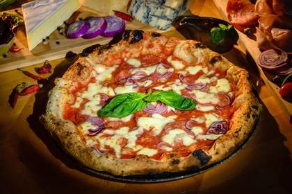 Pizza Calabrese