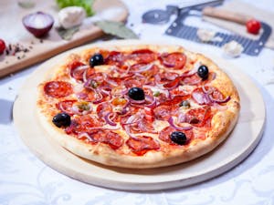 10% redcuere la toate pizzele in toata luna aprilie!