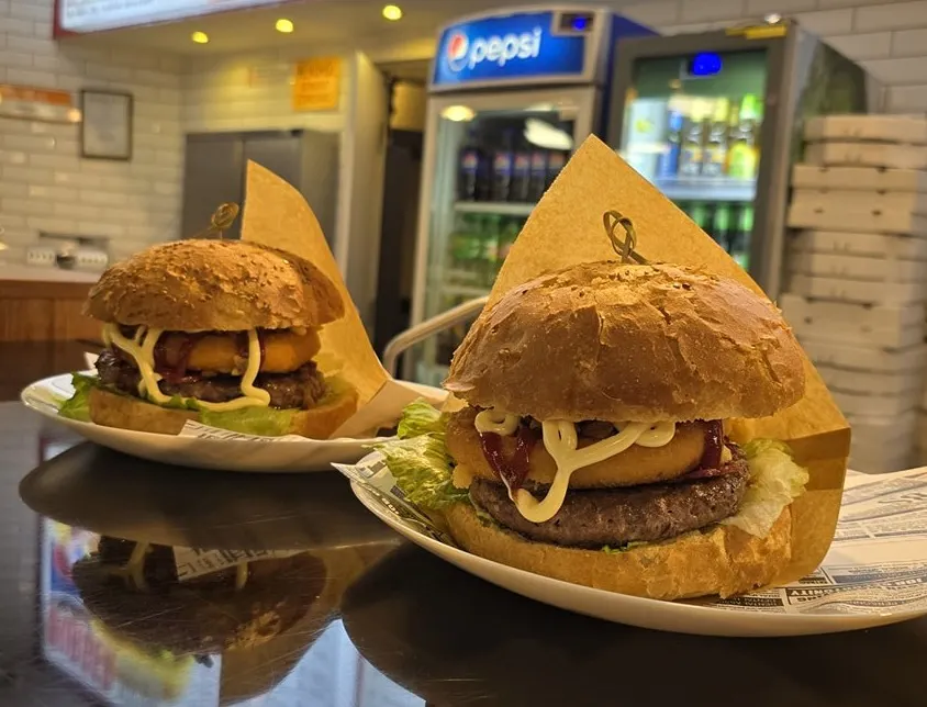 Burgery Nowy Sącz z dowozem