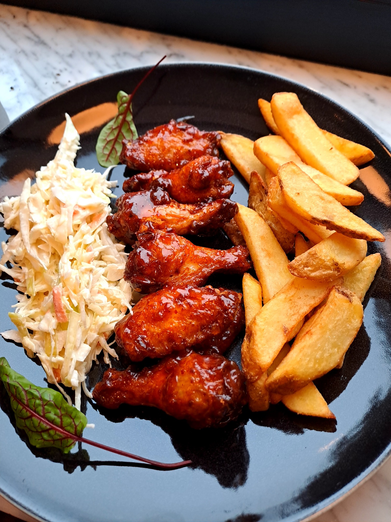 Skrzydełka w glazurze miodowo- imbirowej 