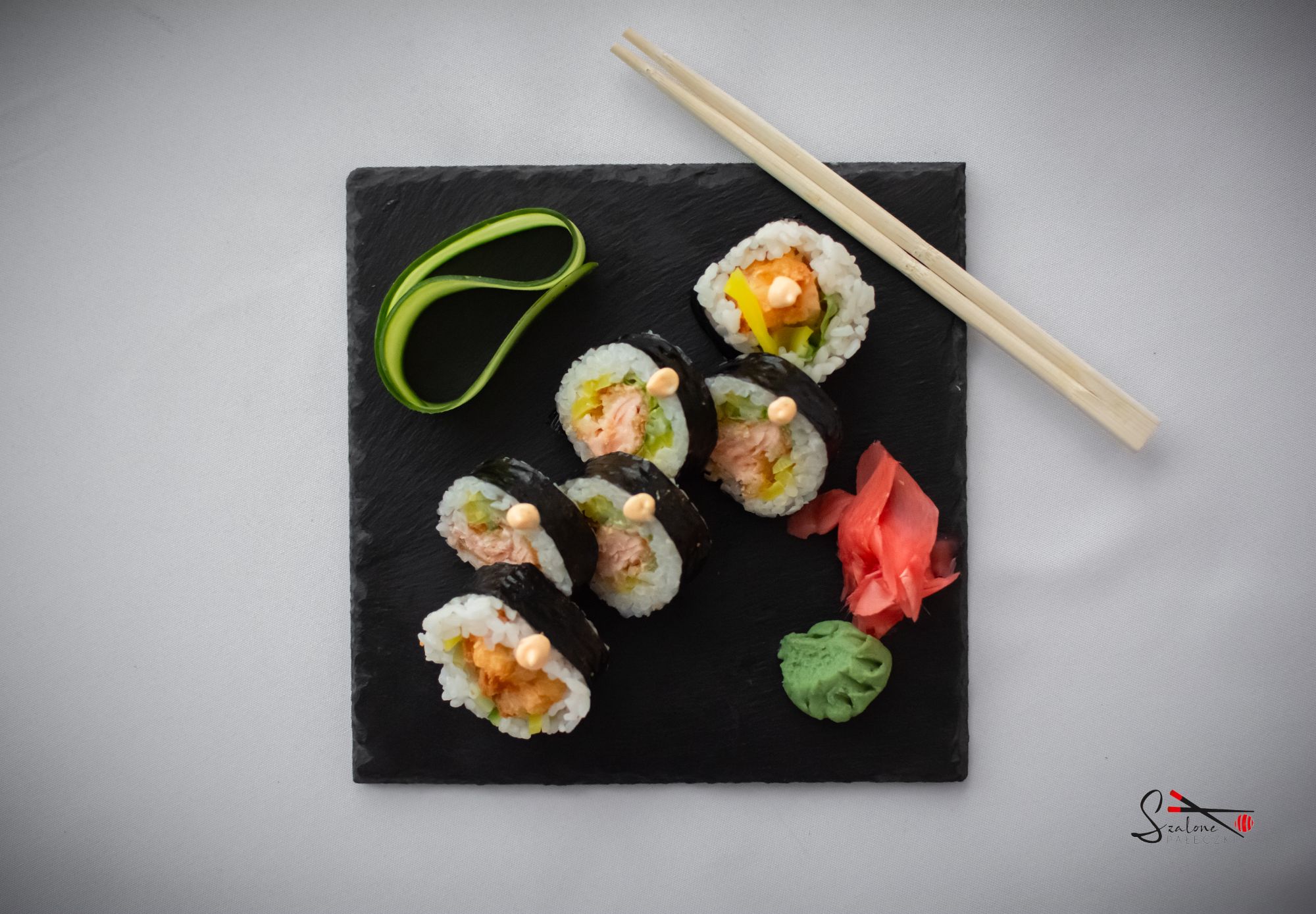 Futomaki tuńczyk w tempurze