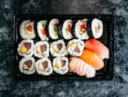 Jumbo sushi set