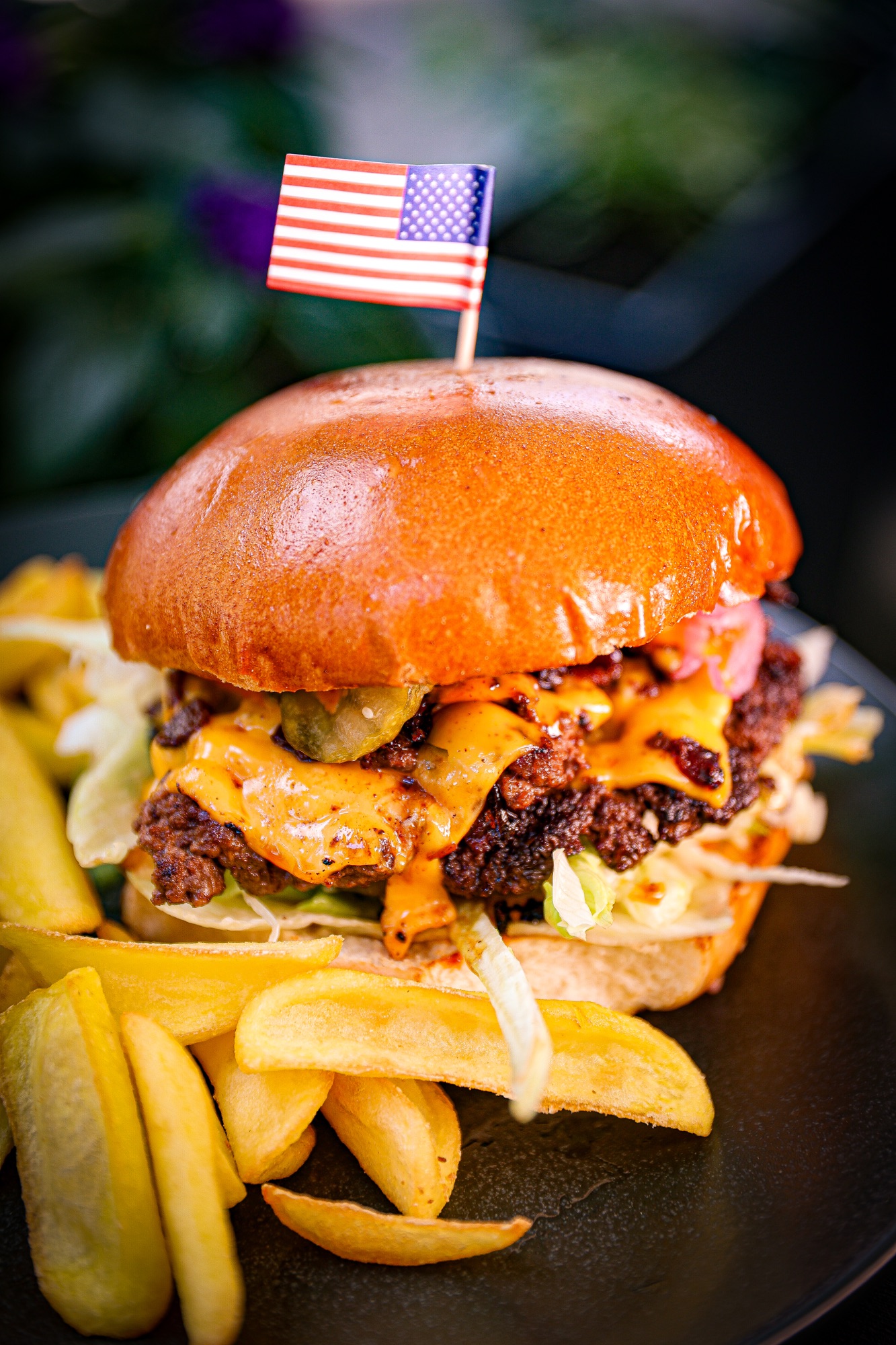  Jam SMASH BURGER z frytkami 