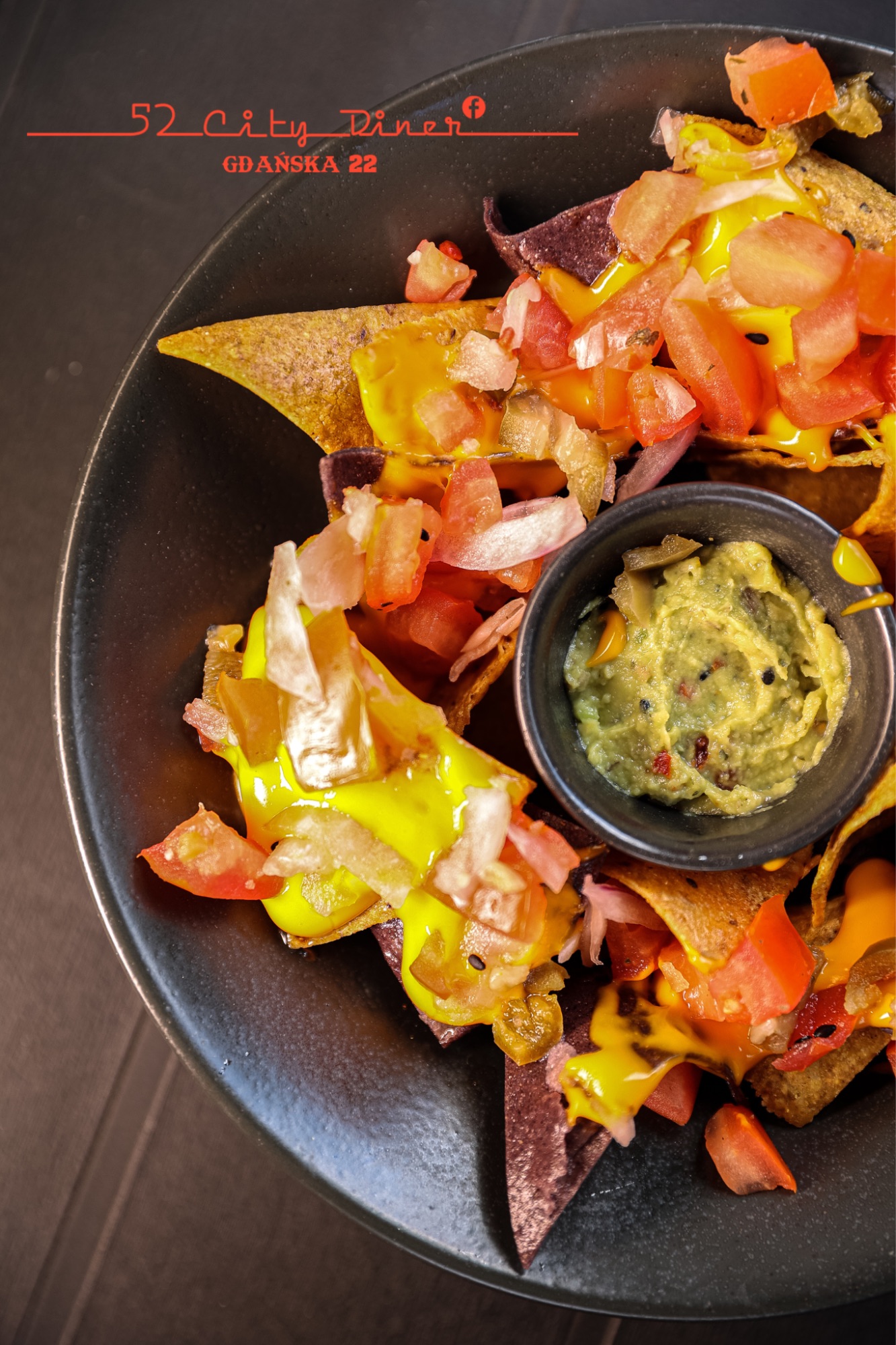 Cheddar dip guacamoole, pico de gallo