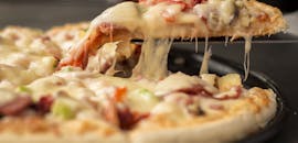 napój 0,5l oraz 10szt bułeczek serowych gratis