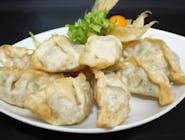 Gyoza chicken with vegetable 