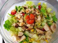 Cezar salata (piletina,sezonska salata,krutoni,dressing)