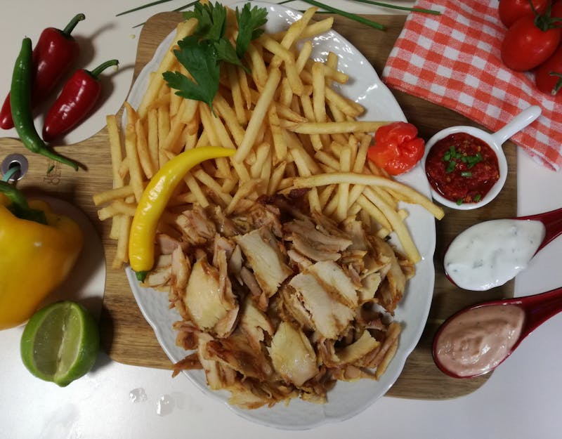 AKCIA Kebab tanier s hranolkami 2 + 1 za 1,70€