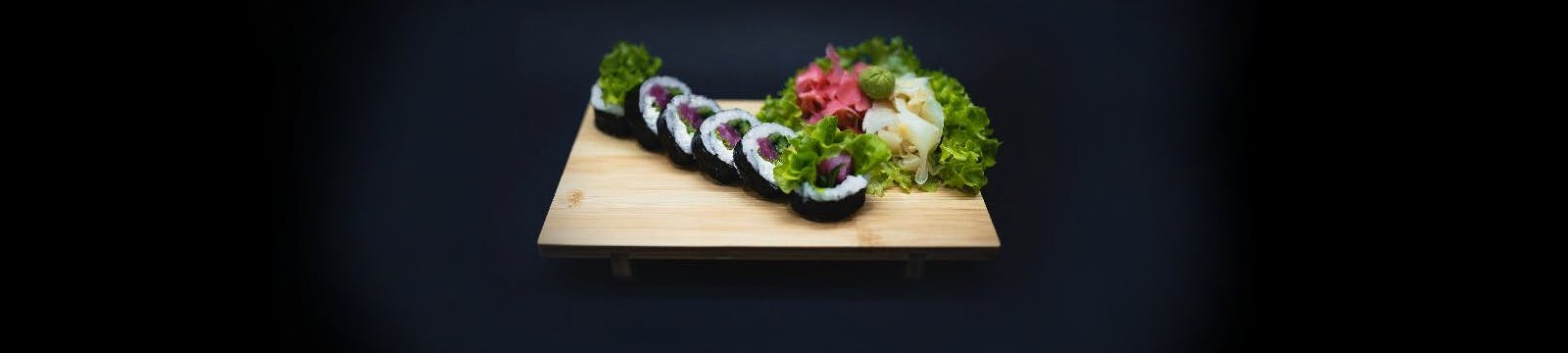 Masz ochotę na pyszne sushi? <br>Zamów już teraz!