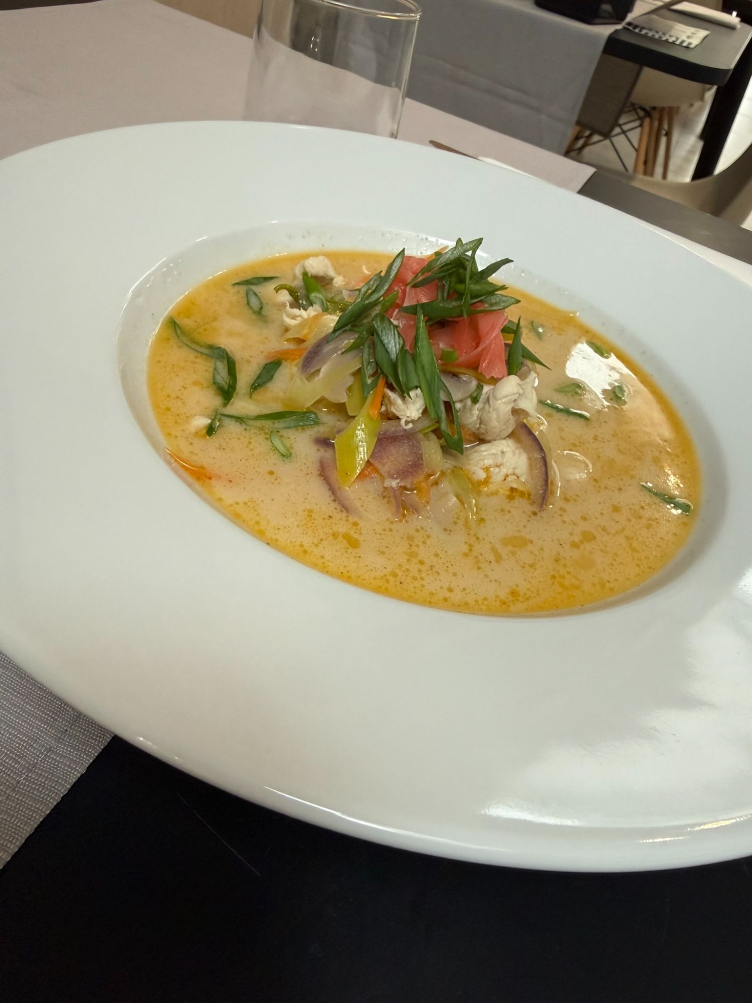 Tom Yum z kurczakiem