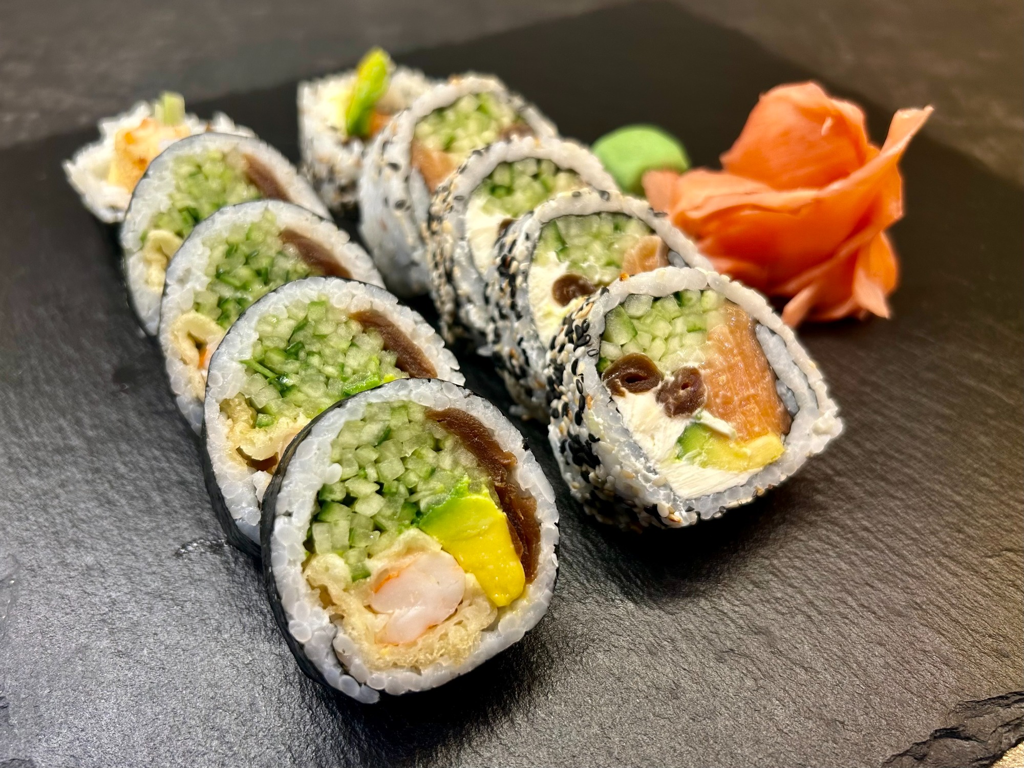 Menu , zamów i zapłać online Fugu Sushi ul. Chodkiewicza 7