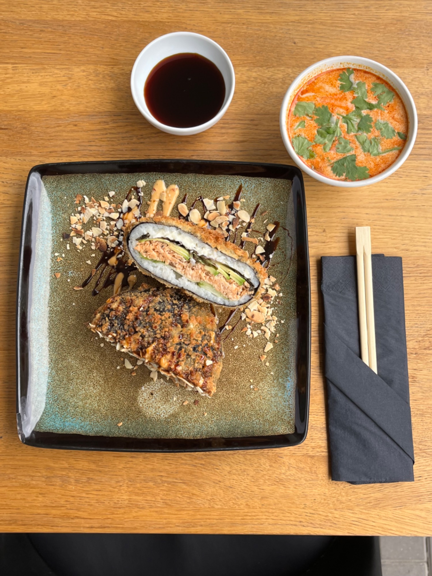 Menu , zamów i zapłać online Fugu Sushi ul. Chodkiewicza 7