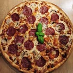 Pizza Salami - pizza na cienkim cieście