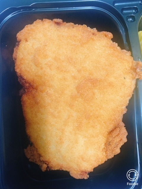 snitel de porc pane – 100 gr 