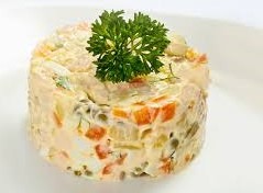 SALATE APERITIV /caserola 250 gr   Salata de boeuf  							              