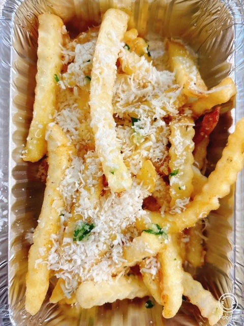 Cartofi prajiti ulei infuzat cu trufe u patrunjel si parmesan  250 gr 