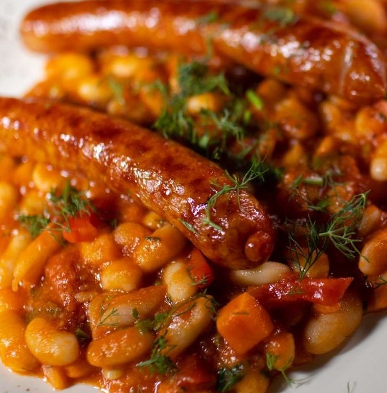 MANCARE GATITA  Carnaciori proaspeti la cuptor cu iahnie de fasole ( 5 portii ) 	