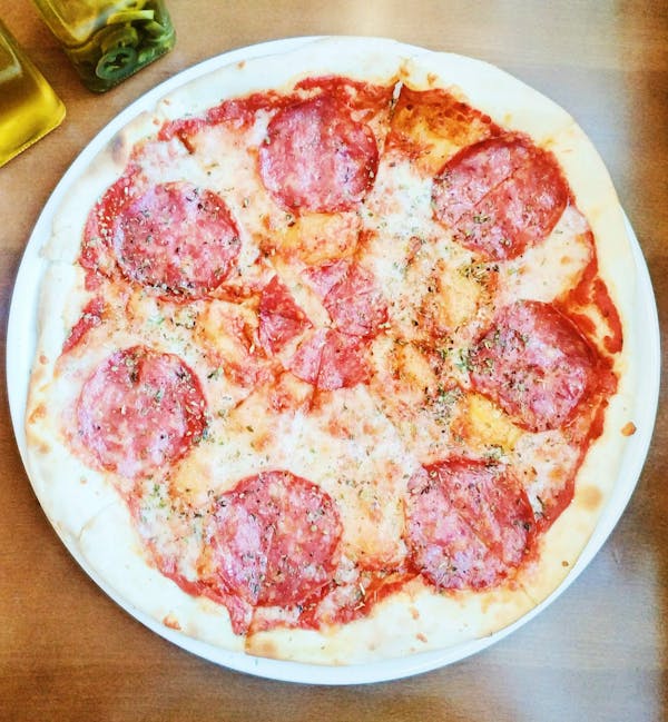 3. Pizza Salami