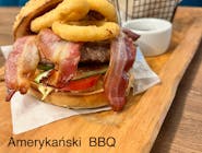 4.  Burger amerykański BBQ + frytki 100g