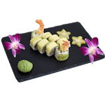 Uramaki krewetka w tempurze owijana awokado