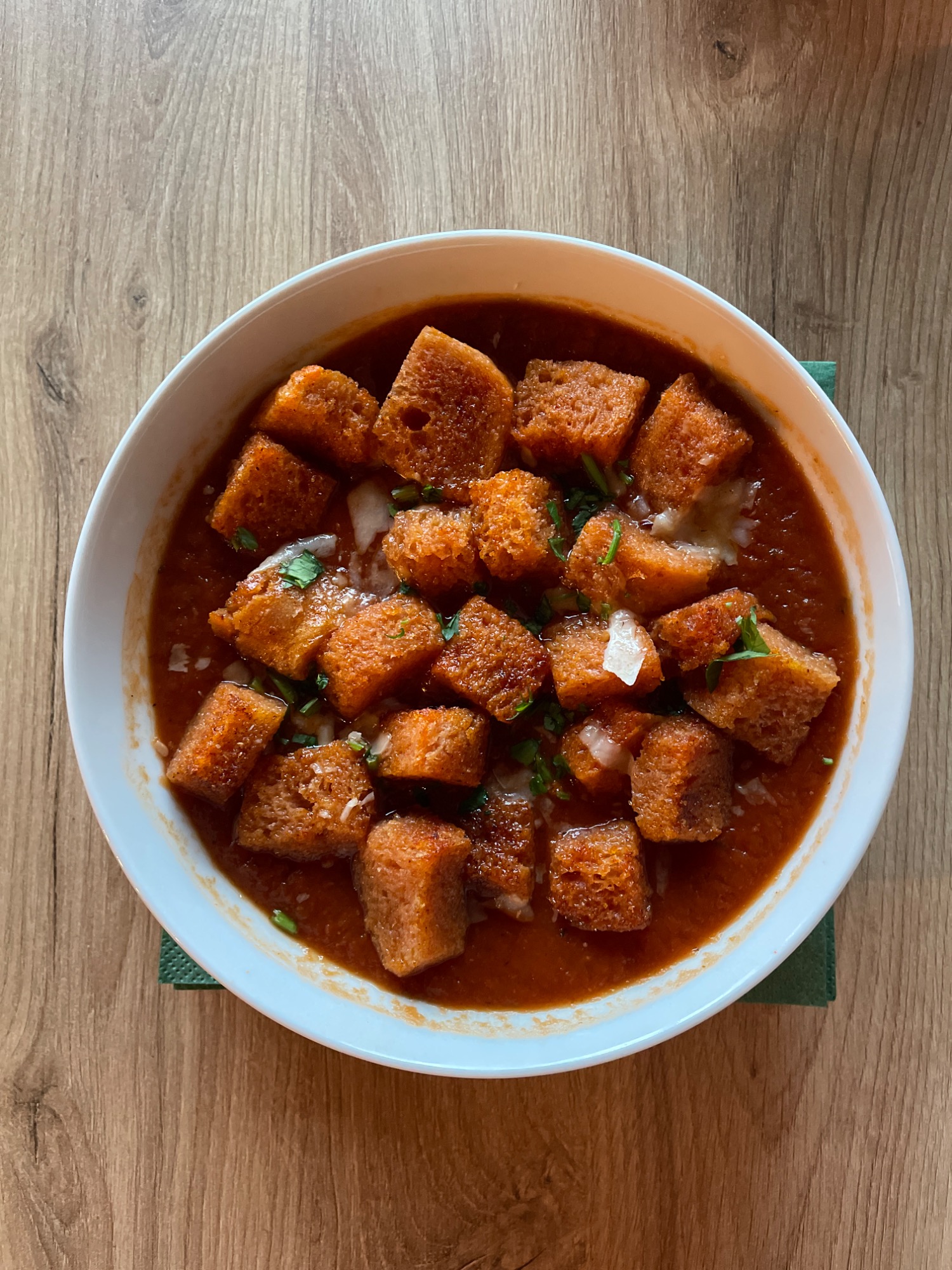 Krem z pomidorów z grzankami 