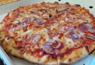 13. Pizza Slaninová 