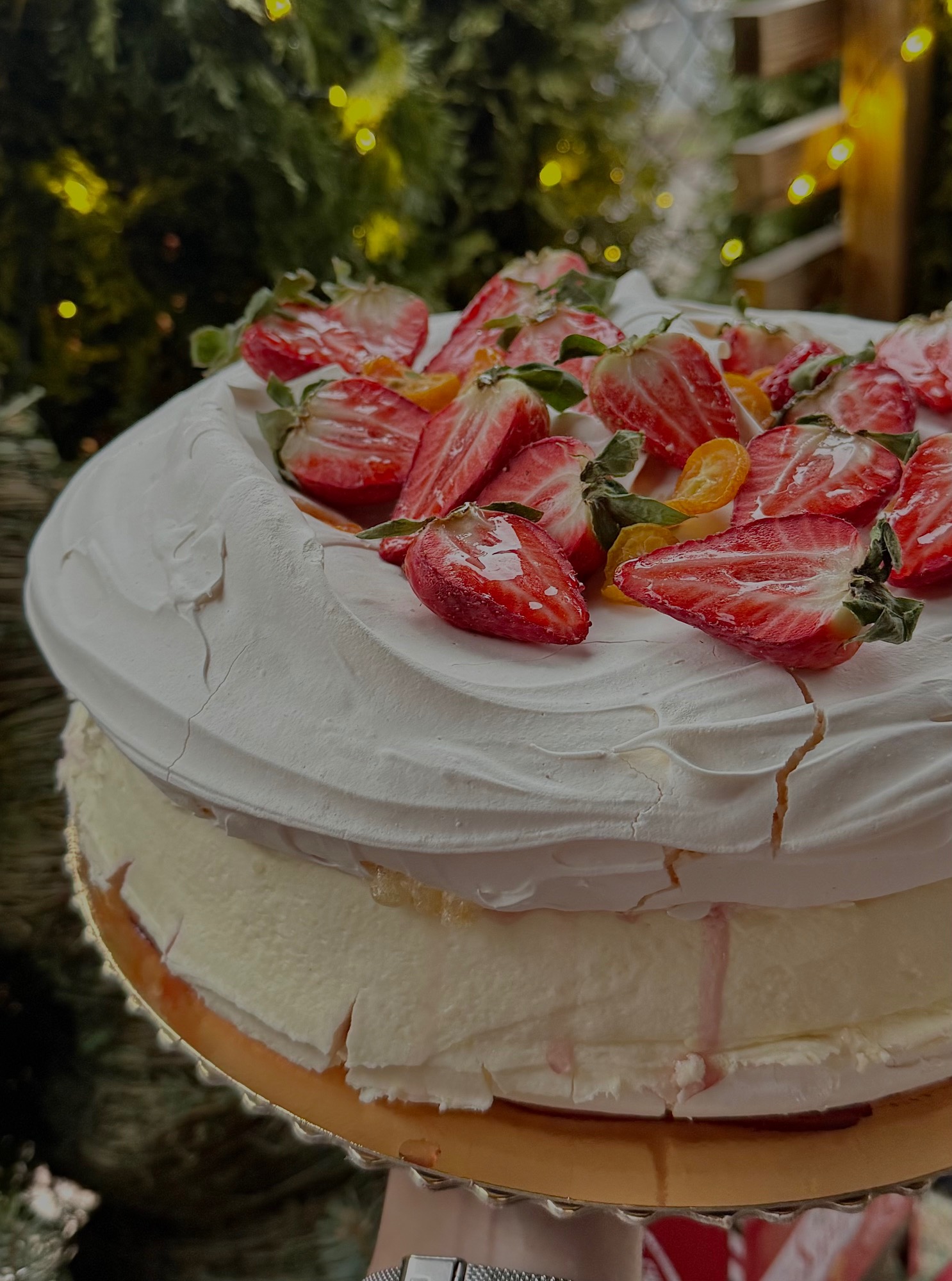 Beza z konfiturą malinową