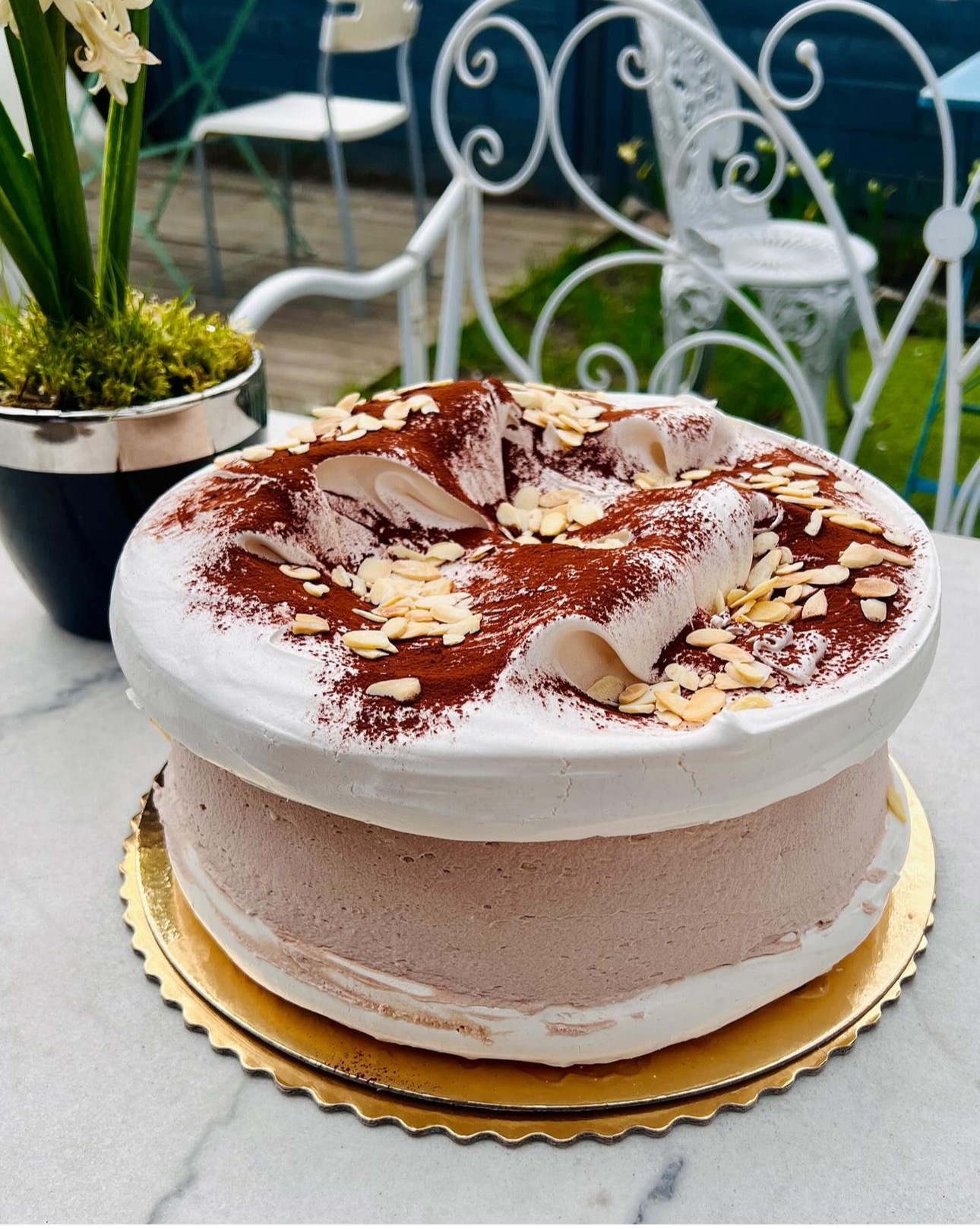 Beza kakaowa z wišnią