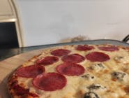Pizza Miesiąca Biało-czerwona