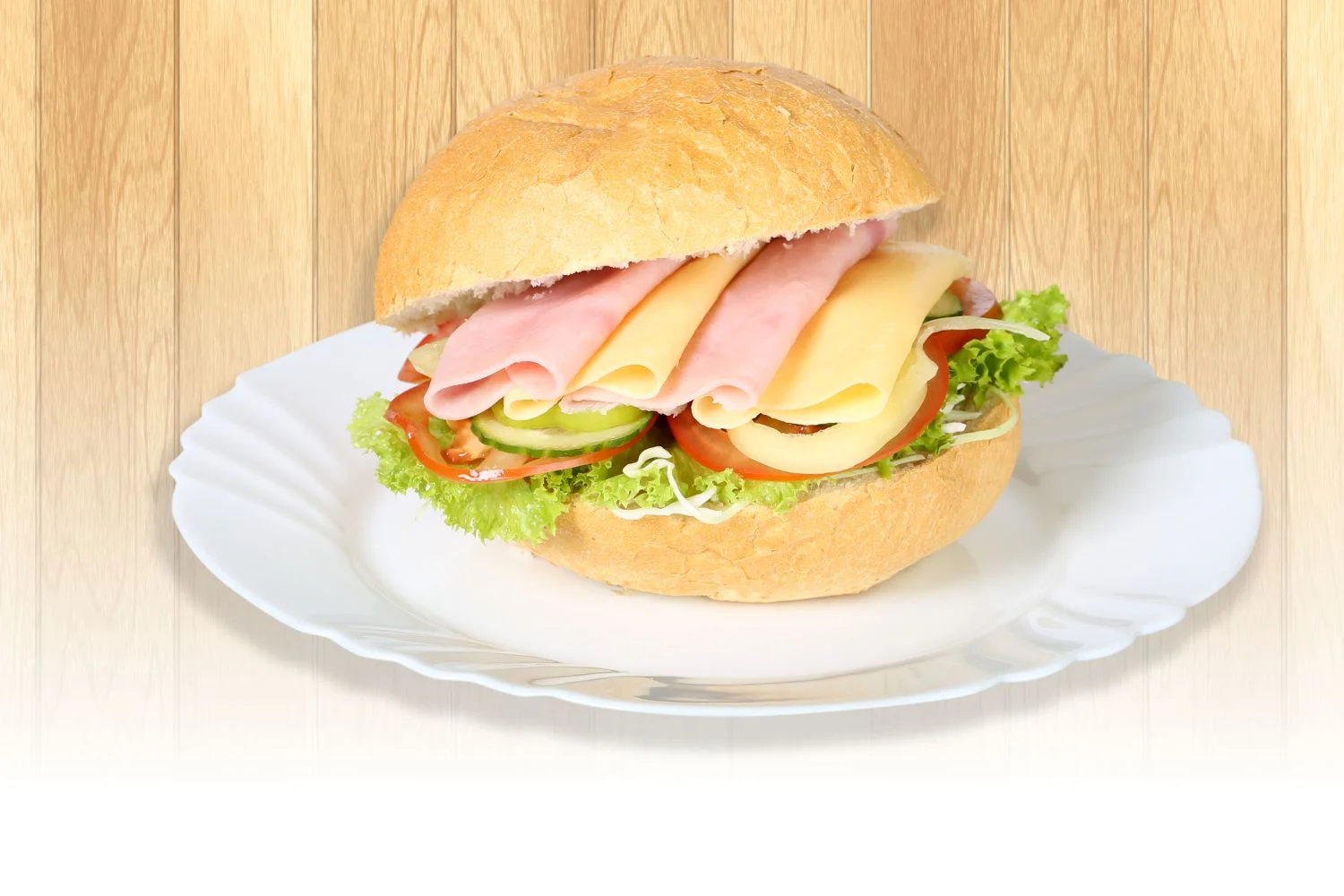 Syrovo šunkový hamburger