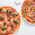 2x pizza 50cm + 4x sos + napój 0.85l