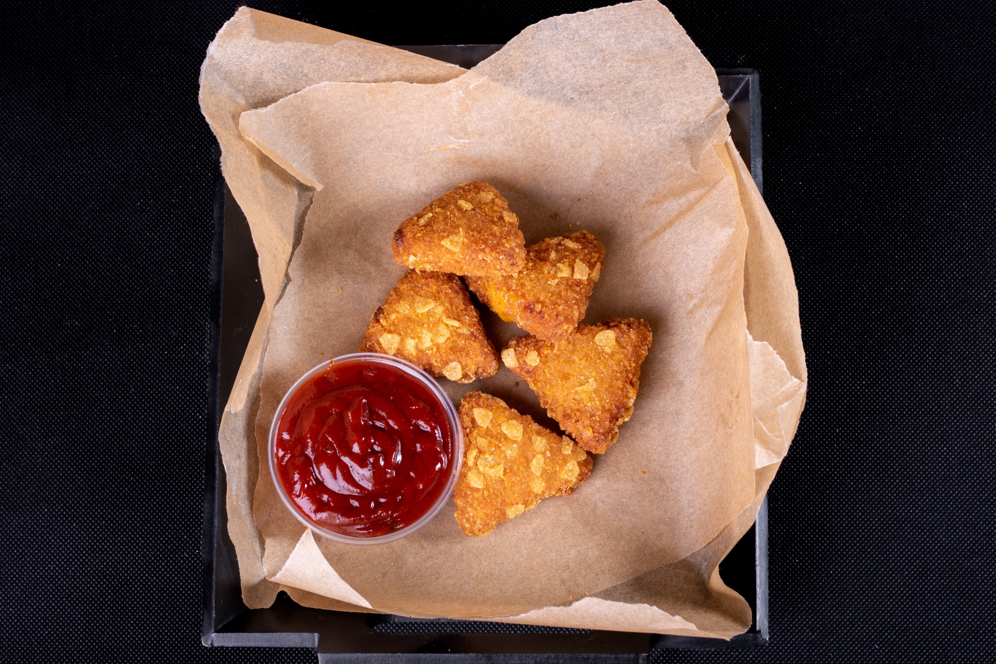 Serowe trójkąty w nachosowej panierce 5 szt