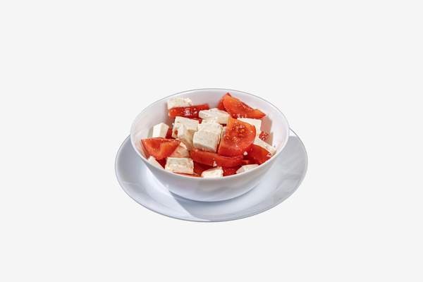 SALATĂ ROȘII TELEMEA/  TOMATOES AND TELEMEA CHEESE SALAD