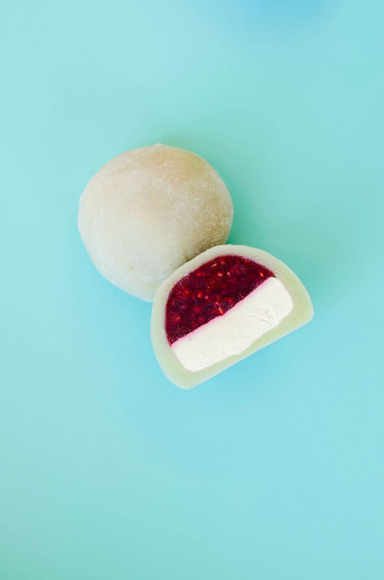 Malinowy cheesecake