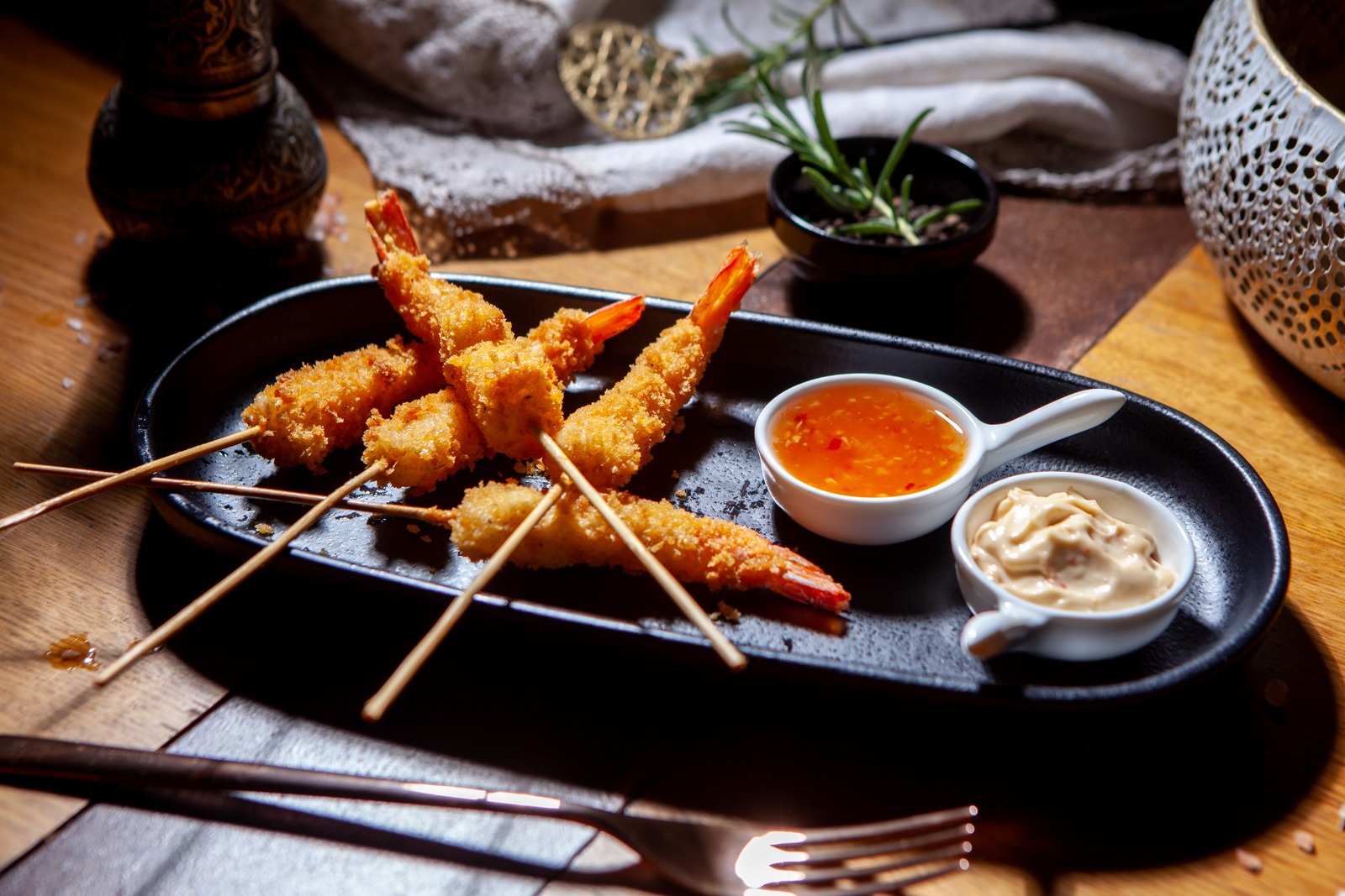 CREVEȚI ÎN CRUSTĂ PANKO