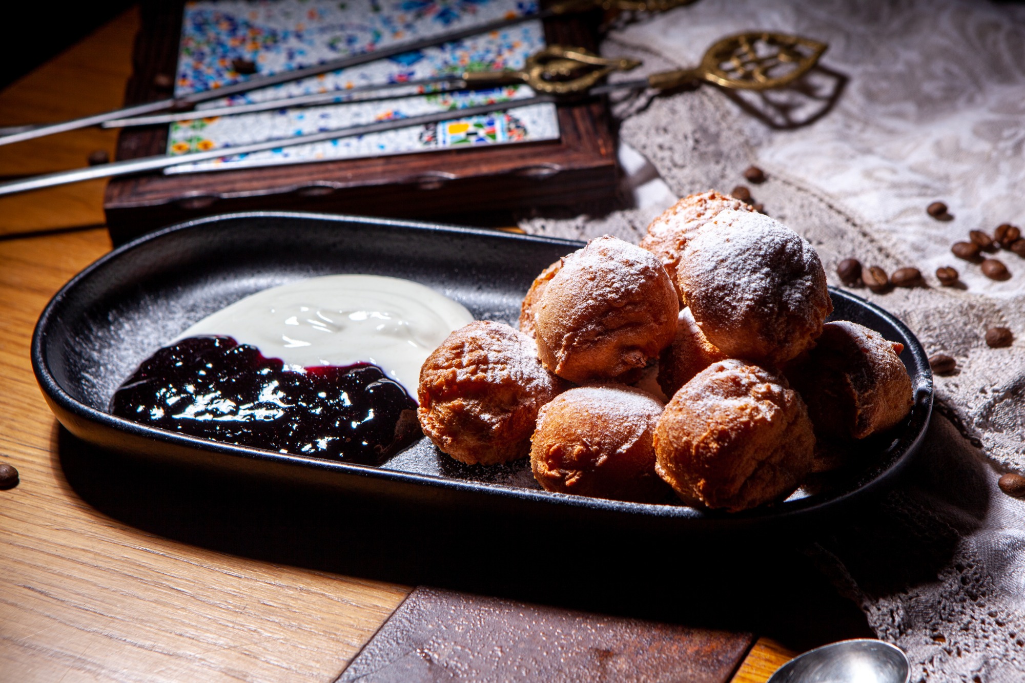 9 X PAPANAȘI CU DULCEAȚĂ ȘI SMÂNTÂNĂ