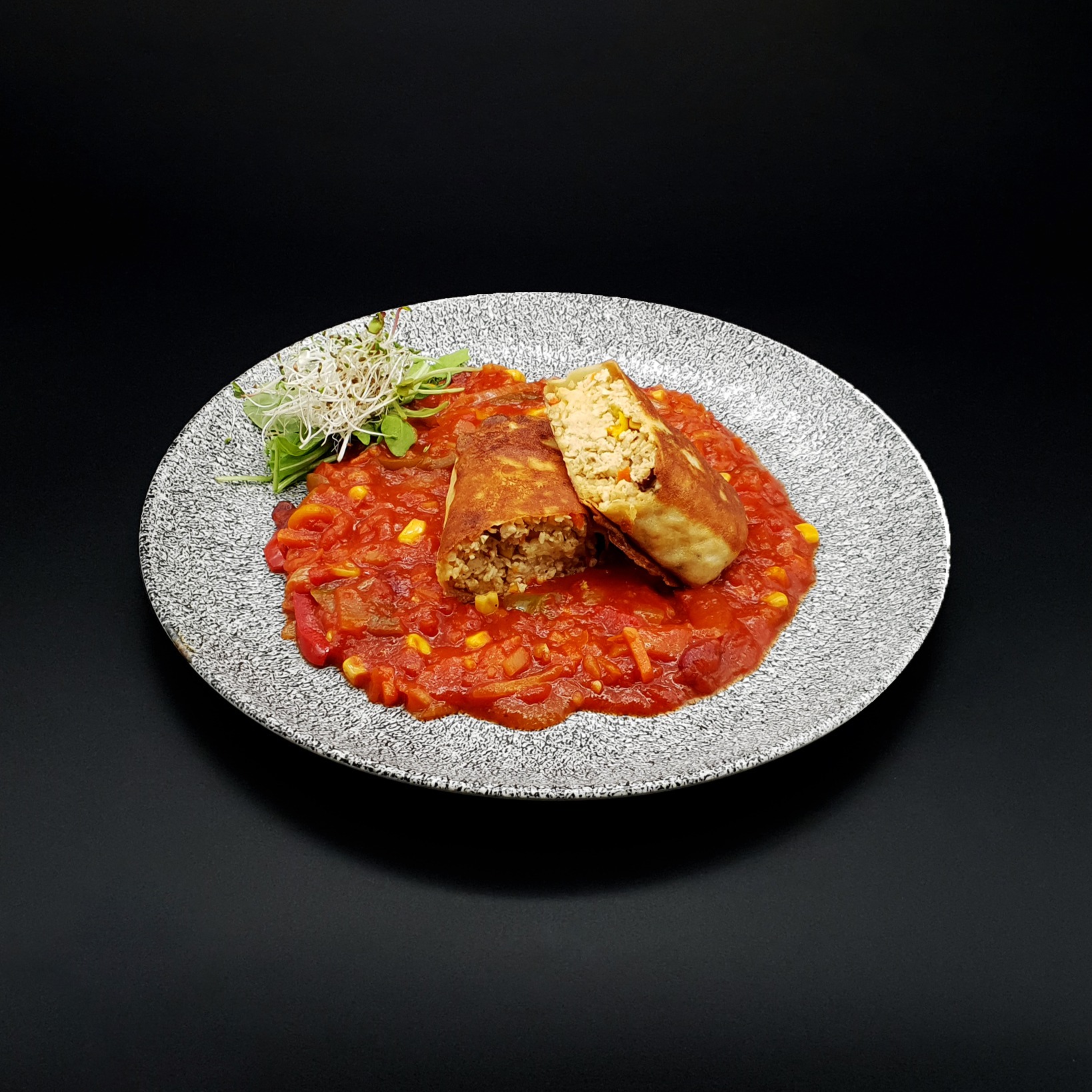 Naleśnik z mięsem i warzywami