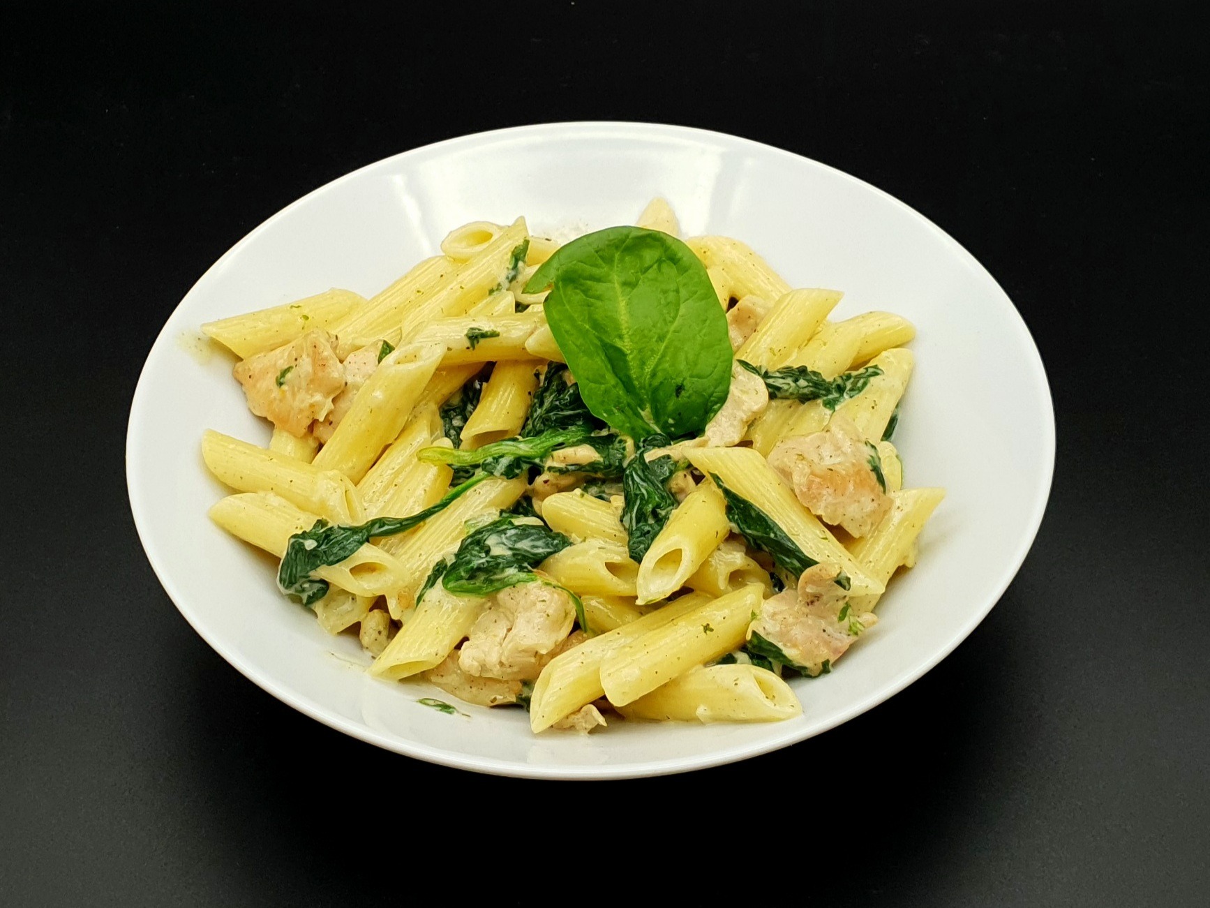 Makaron ze szpinakiem i kurczakiem