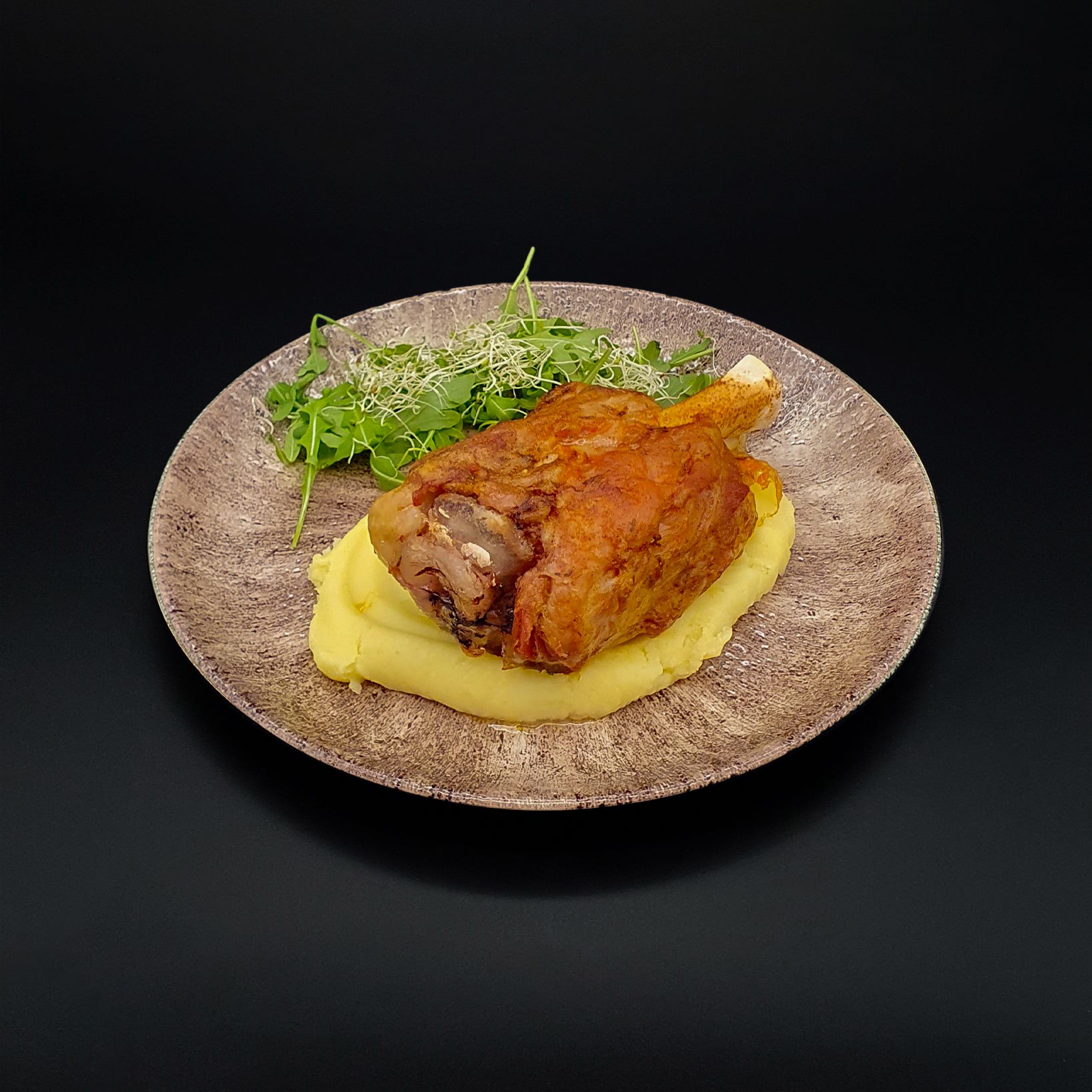 Pieczona gicz wieprzowa 