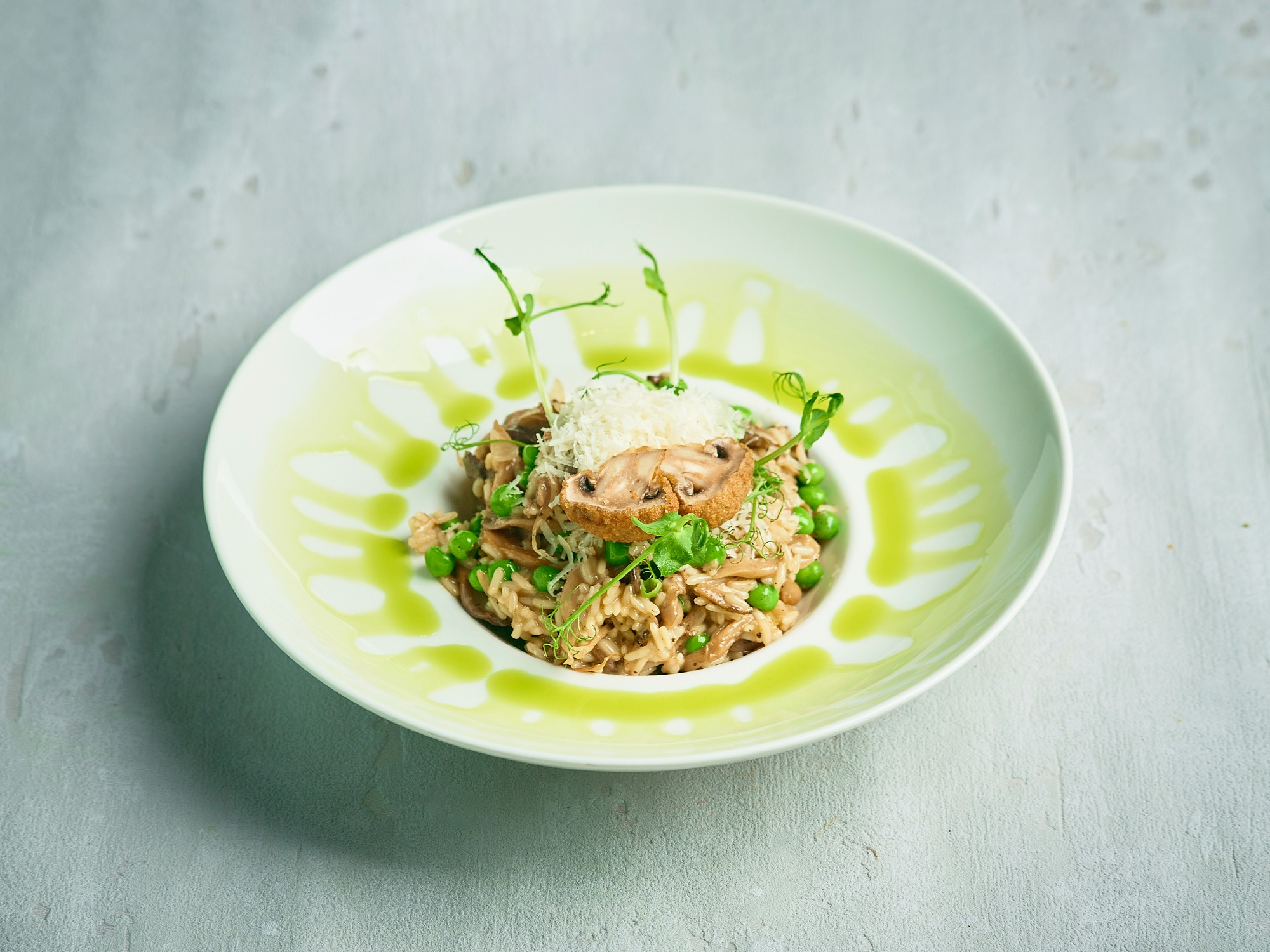 Risotto z kurkami i szynką