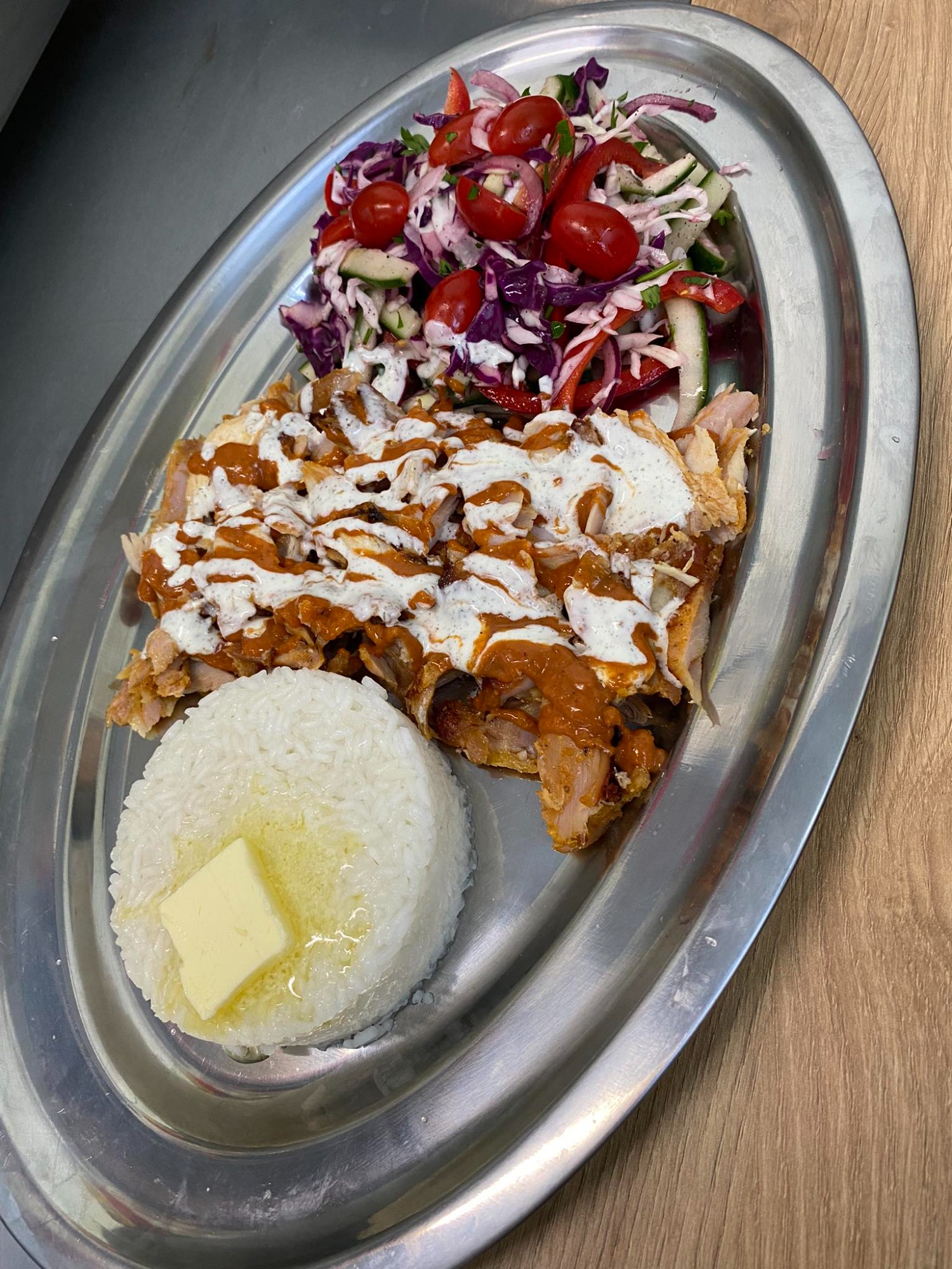 Kebab z warzywami i z ryżem 