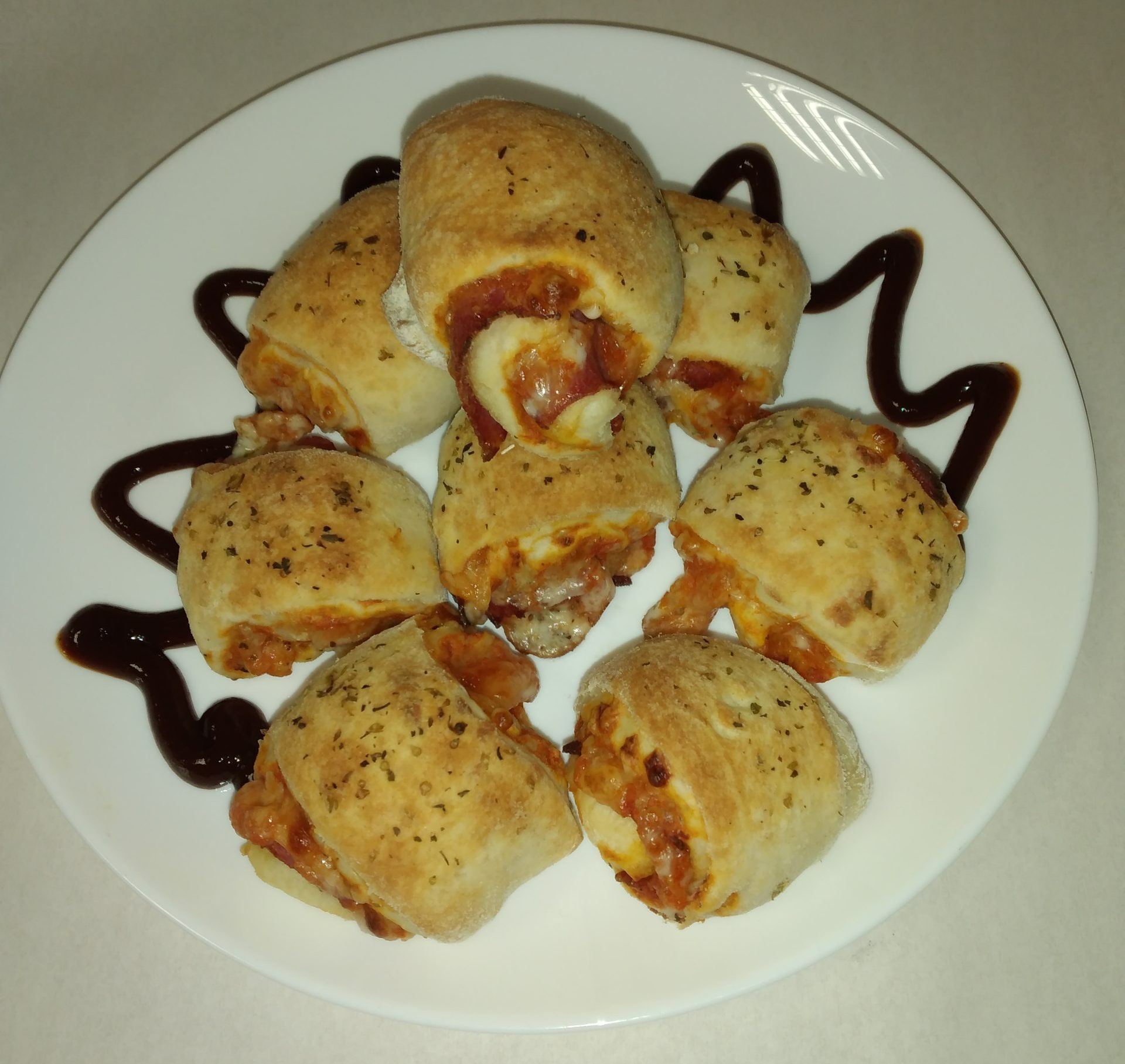 ROLSY Z SALAMI 8 SZTUK